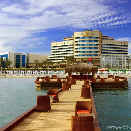 Hotel Sheraton And