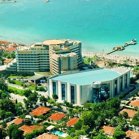 Hotel Sheraton And